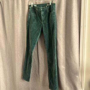 Gap modern stretch true skinny size 31r corduroy pants. Green.